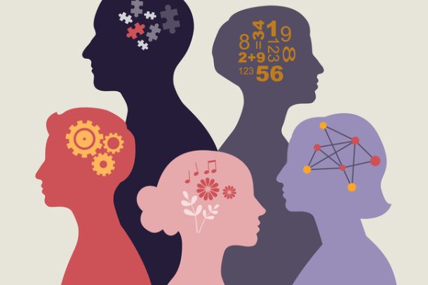 outline of 5 human heads. each with cogs, or numbers or jigsaw puzzles in them